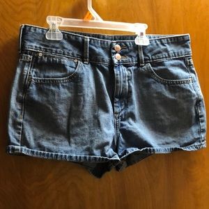 Size 12 Old Navy Shorts*